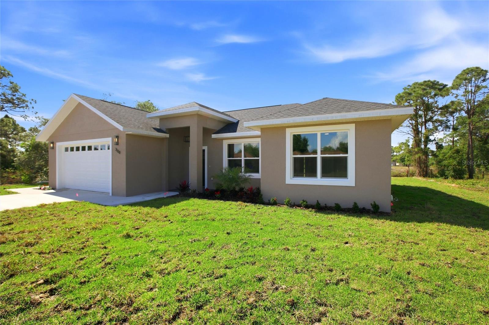 LEISURE LAKES SEC 03 - Residential