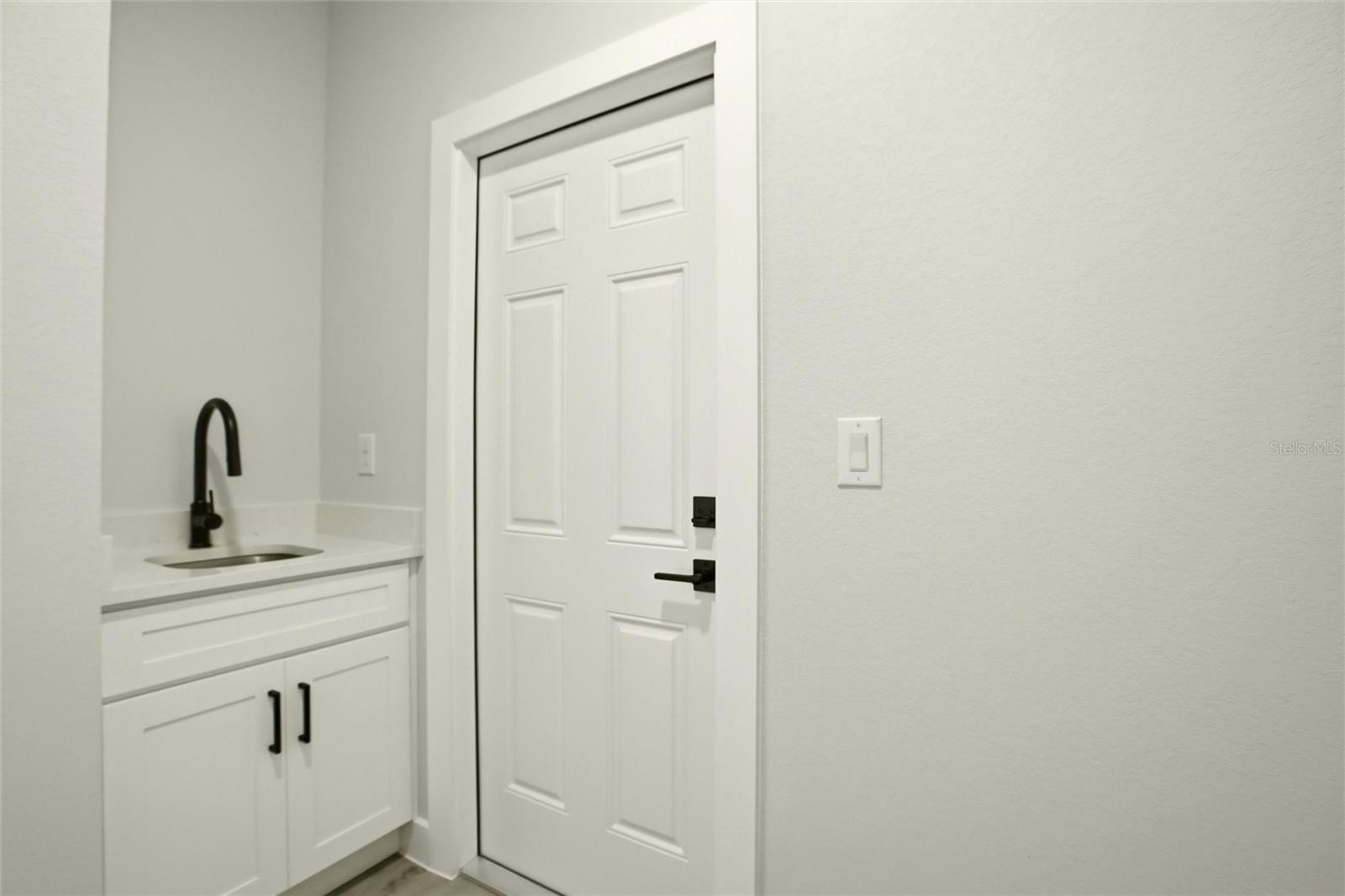 LEISURE LAKES SEC 03 - Residential