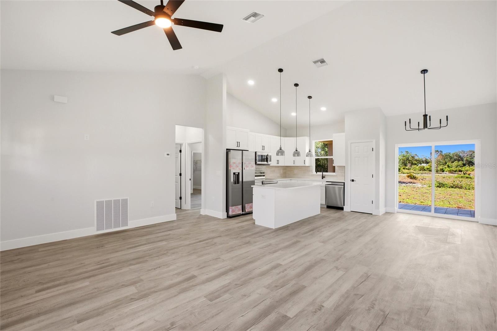 LEISURE LAKES SEC 03 - Residential