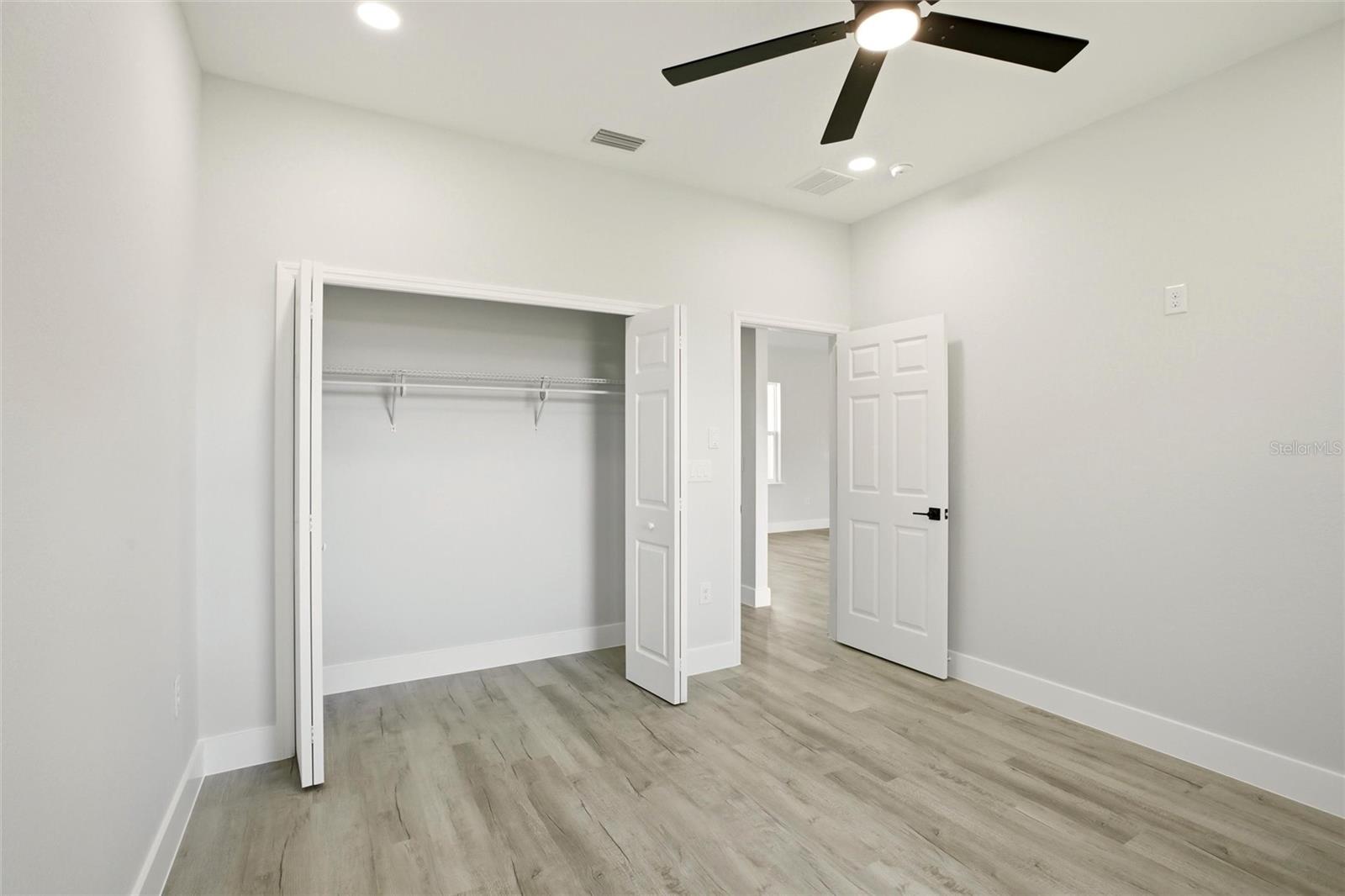 LEISURE LAKES SEC 03 - Residential