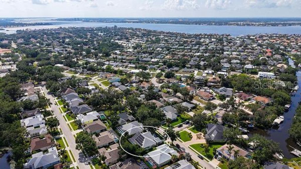 Photo of 4612 4th Avenue E, Bradenton, FL 34208 (MLS # A4654276)