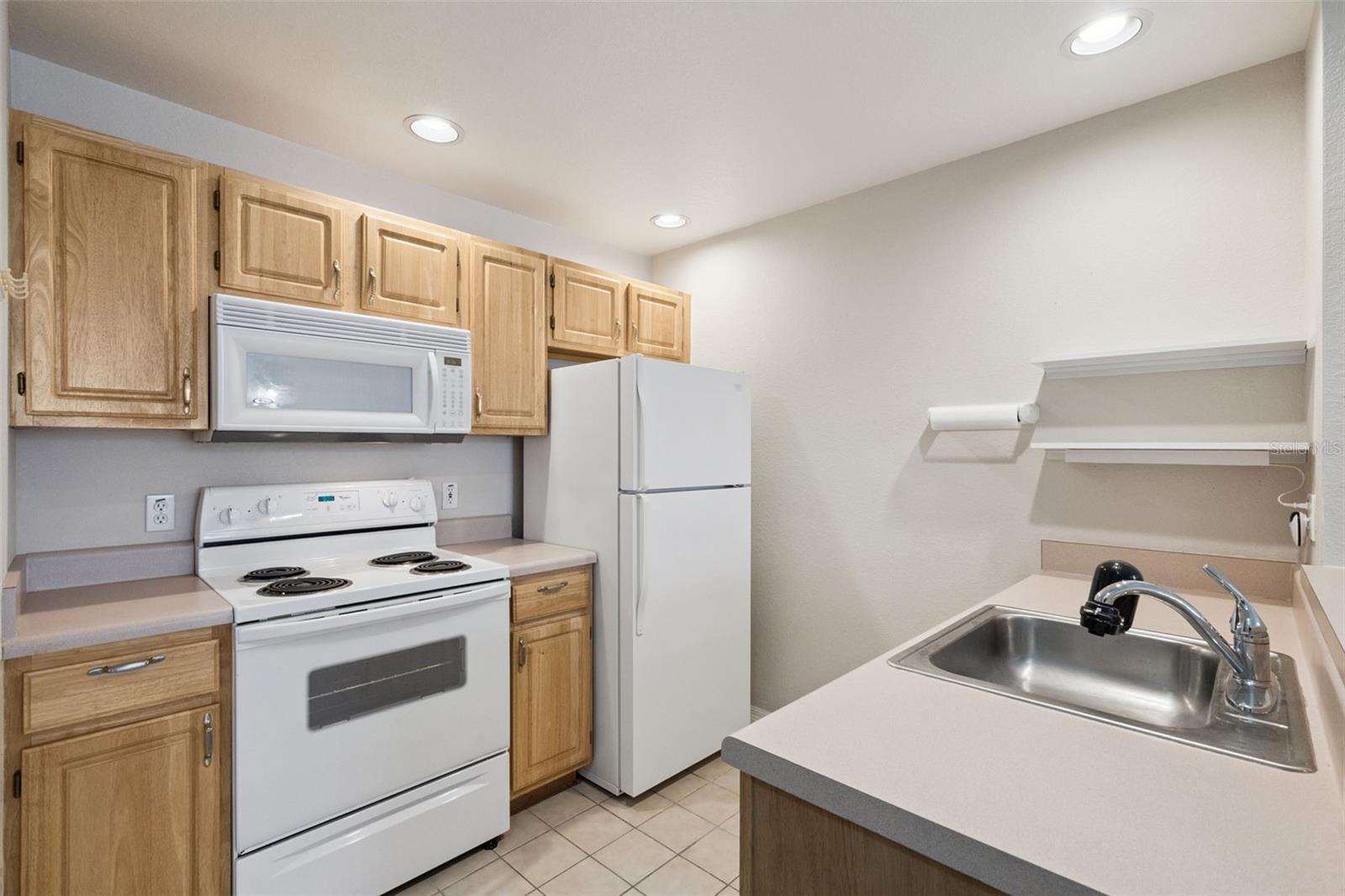 VENETIAN BAY VILLAGE CONDO PH 1 - Residential