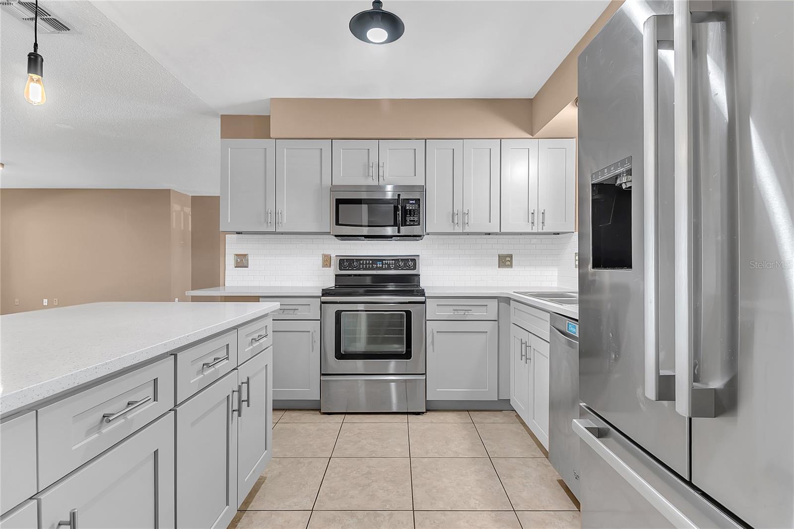 WINDMILL POINTE - Residential