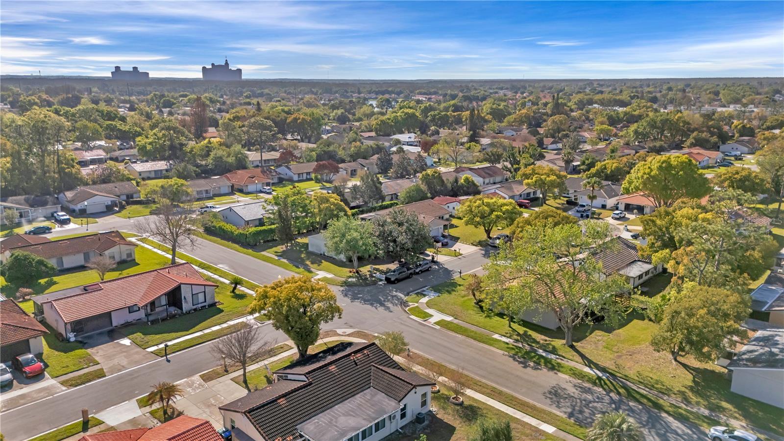 WINDMILL POINTE - Residential