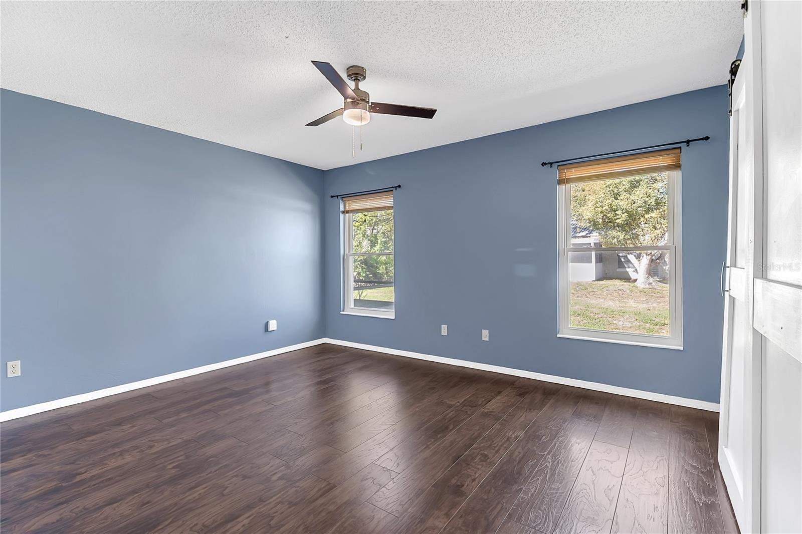 WINDMILL POINTE - Residential