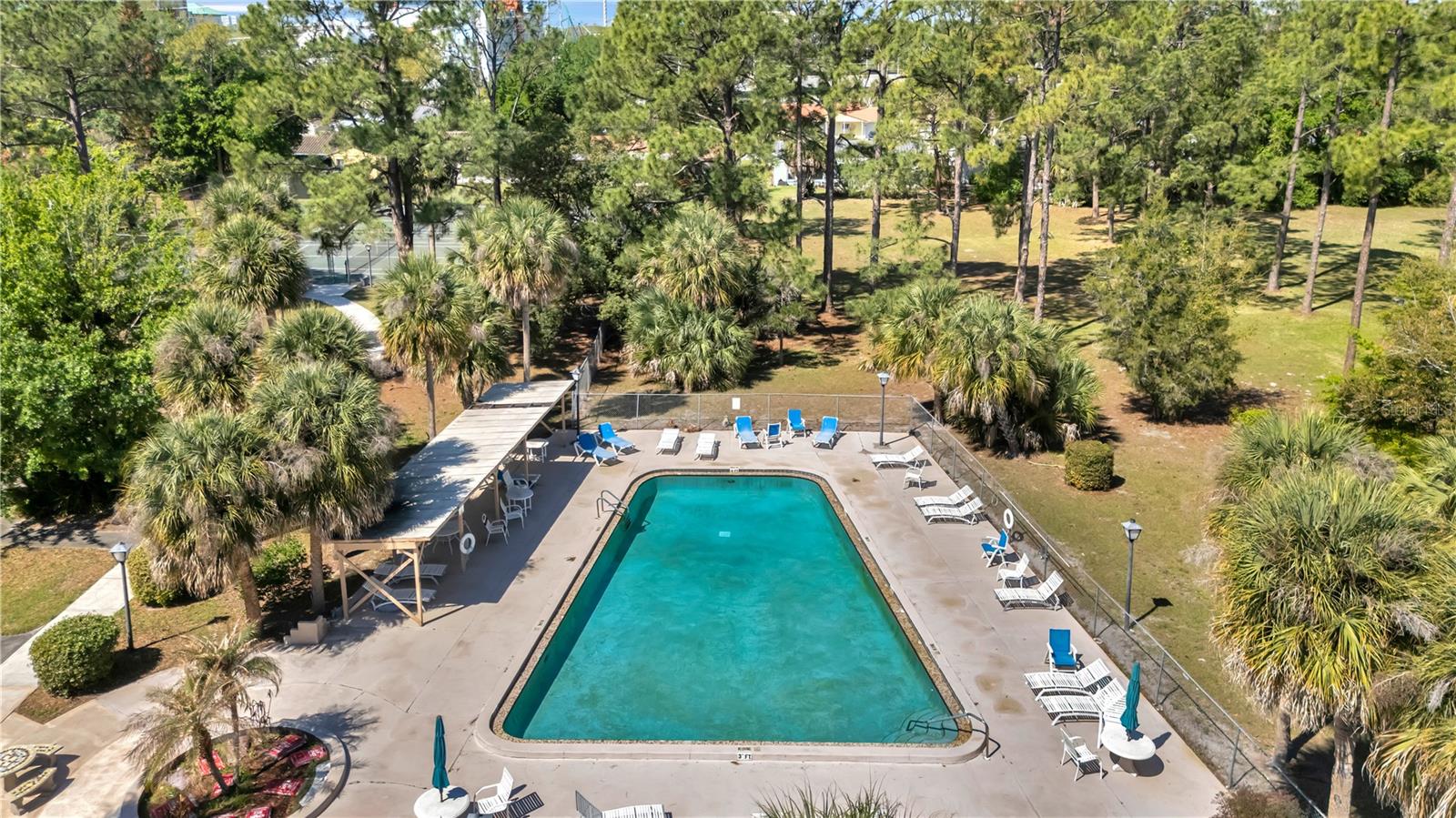 WINDMILL POINTE - Residential