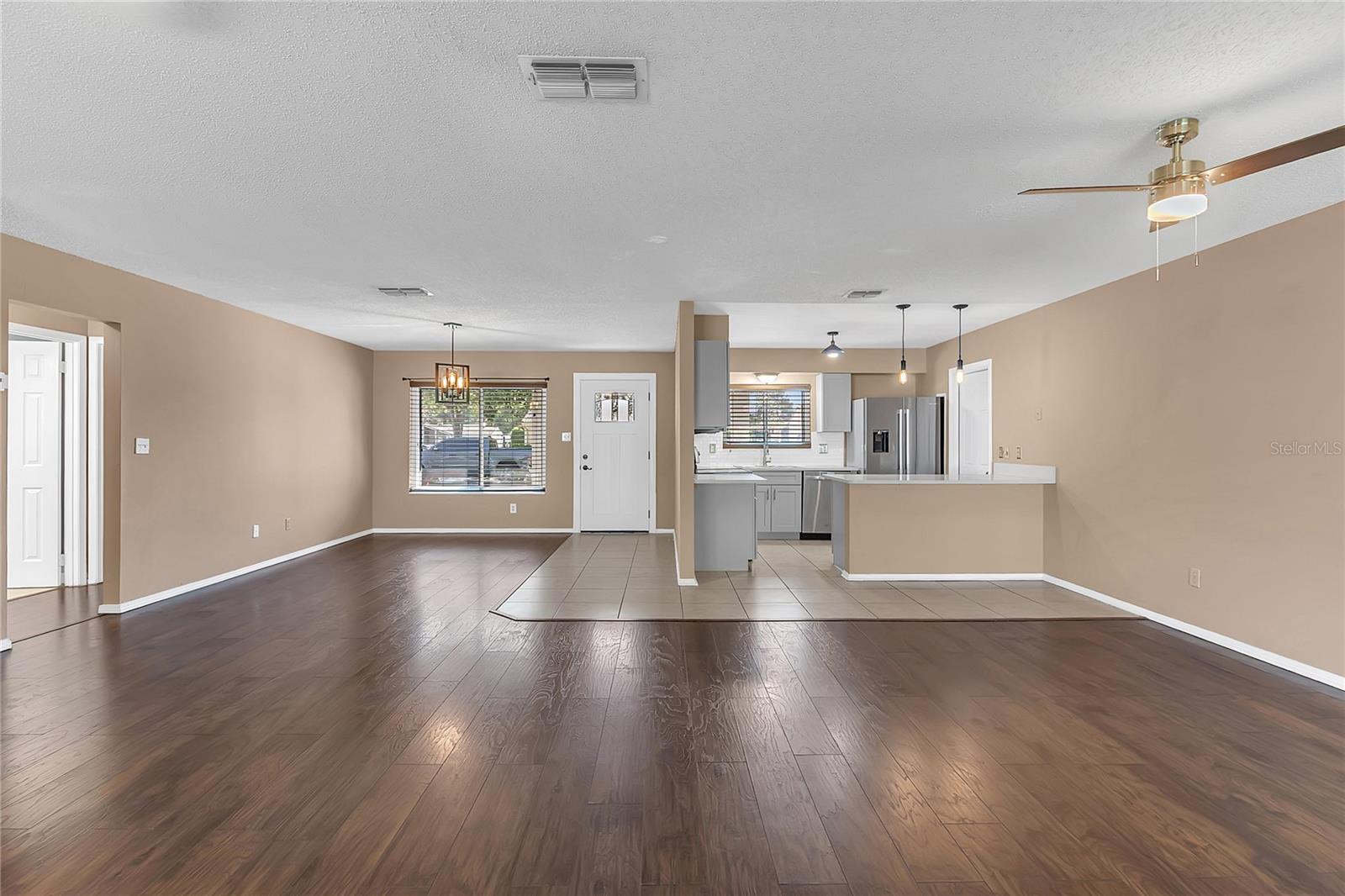 WINDMILL POINTE - Residential