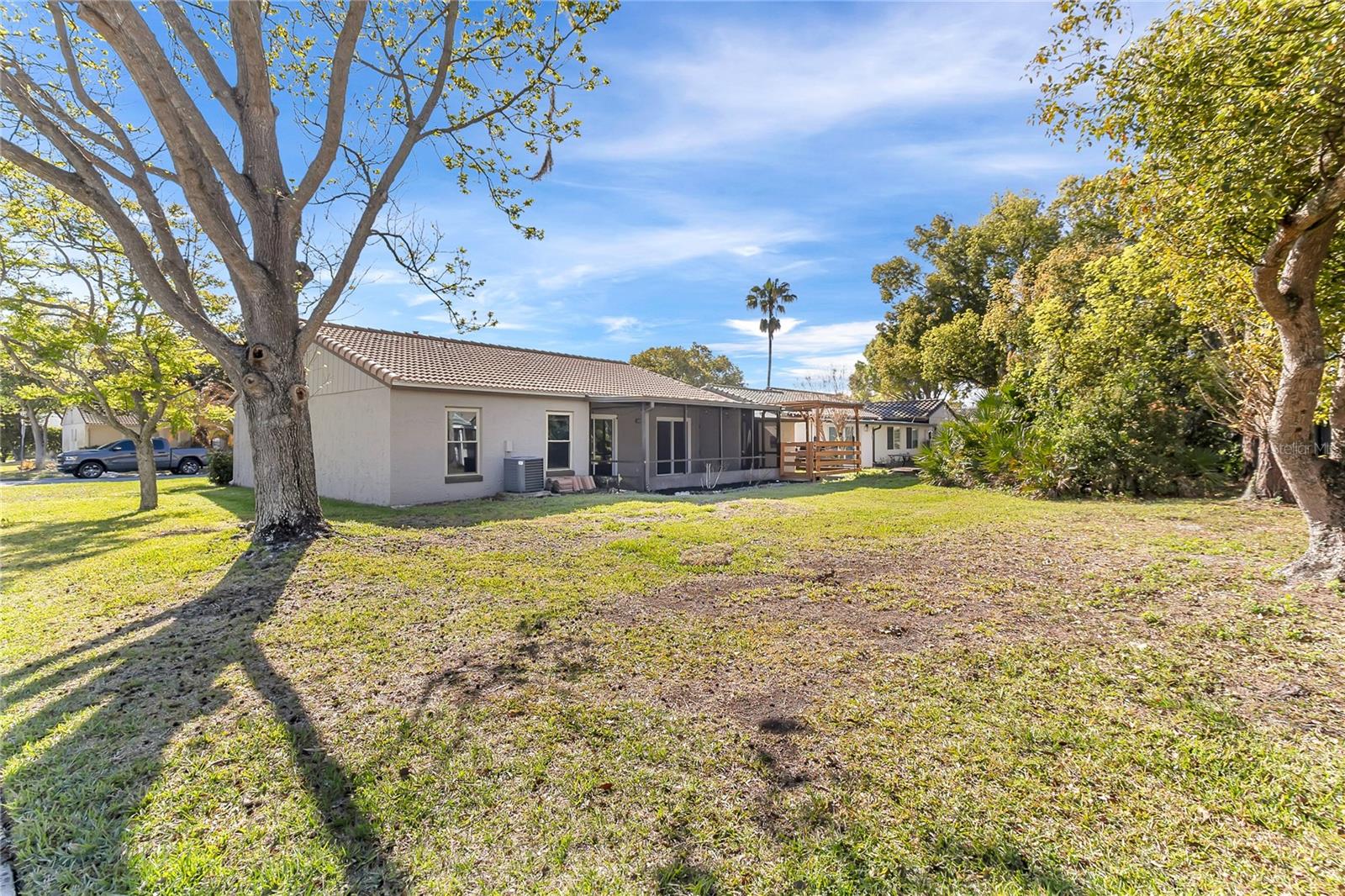 WINDMILL POINTE - Residential