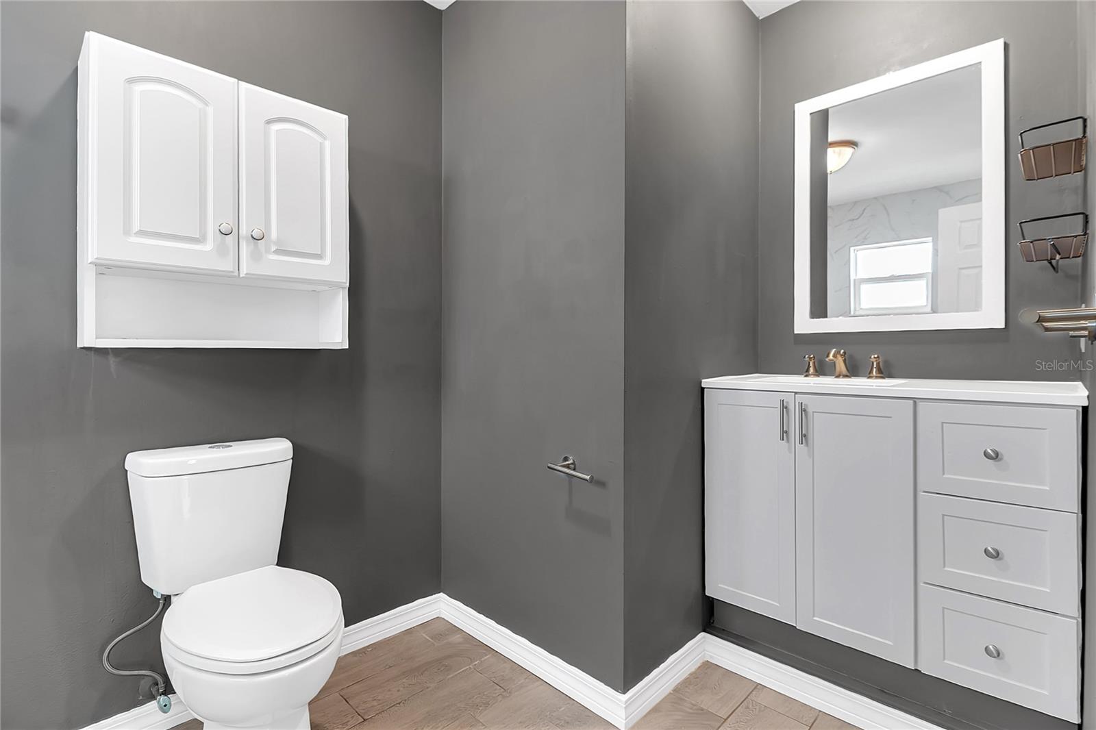 WINDMILL POINTE - Residential