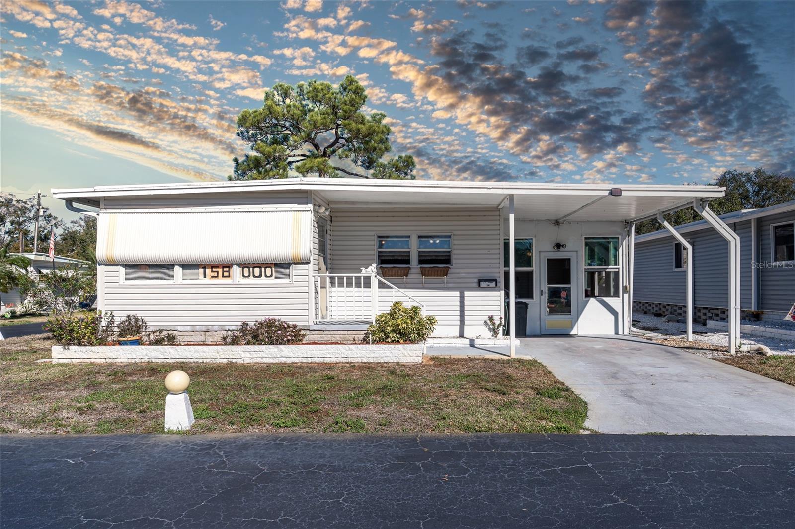 CLUB CHALET UNREC MHP - Residential