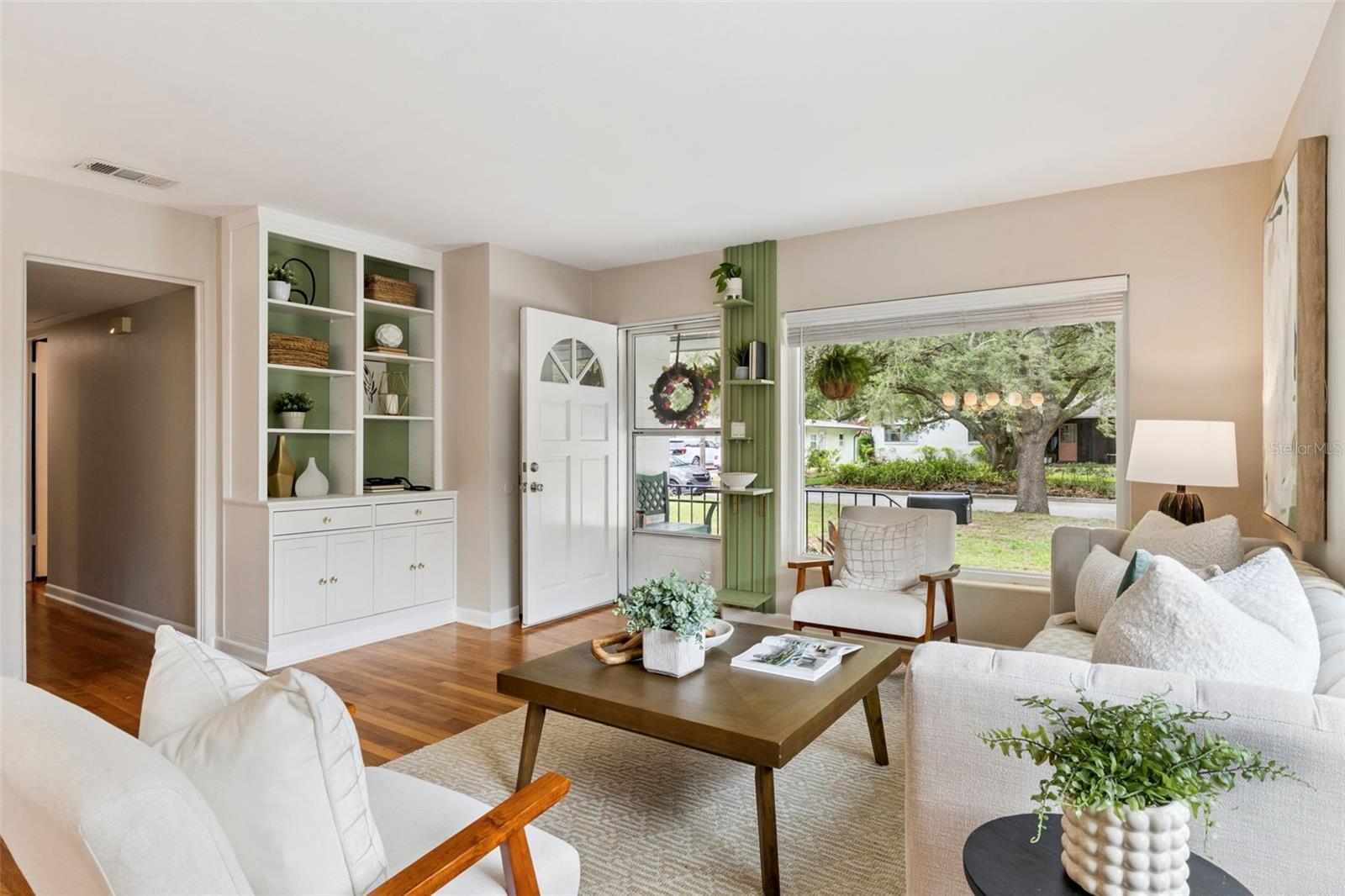 706 SPRINGVIEW DRIVE
