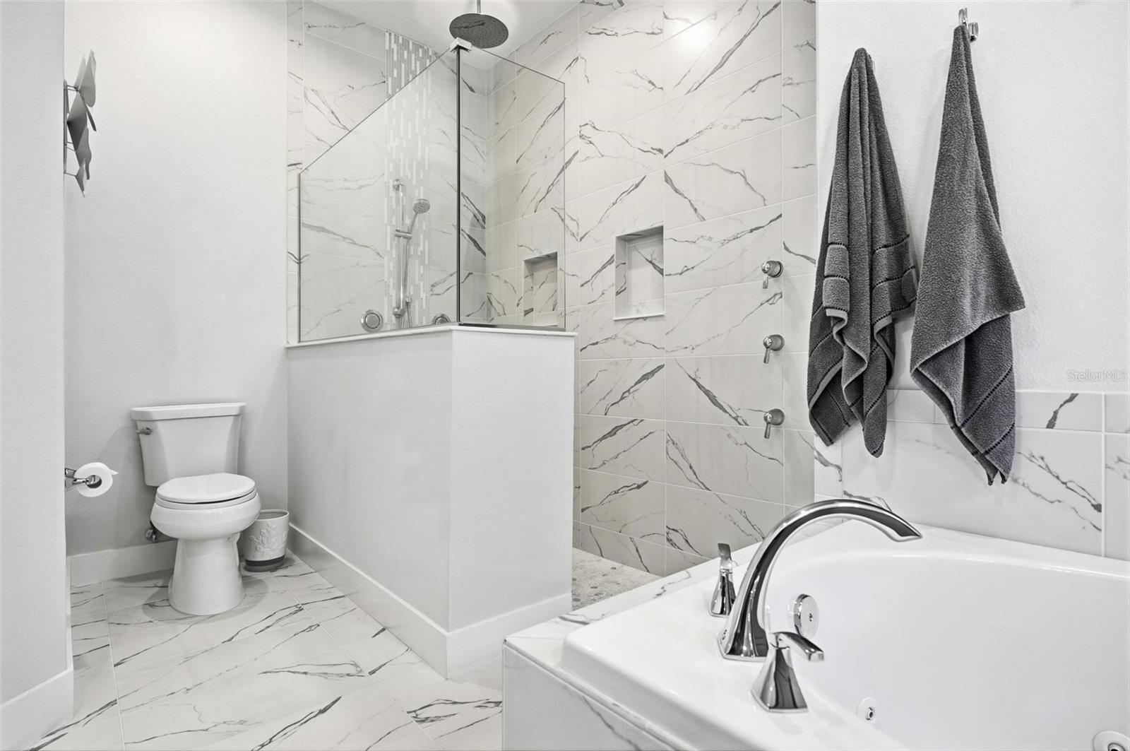 MARINA DEL PALMA - Residential