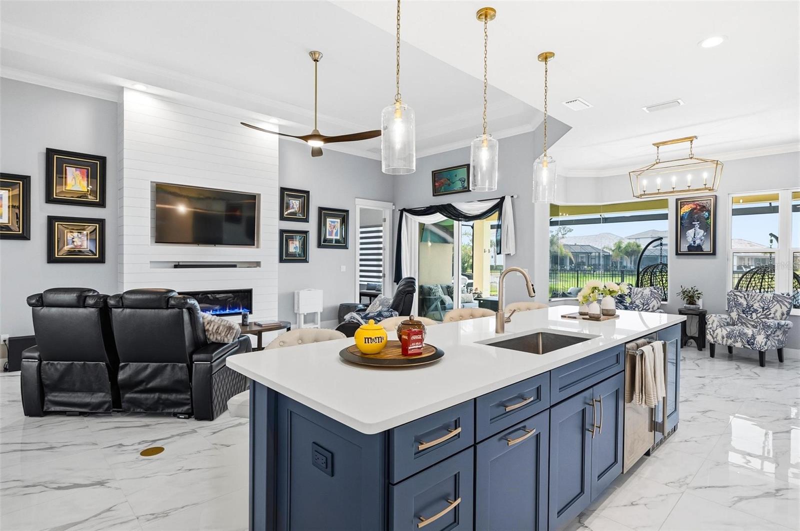 MARINA DEL PALMA - Residential