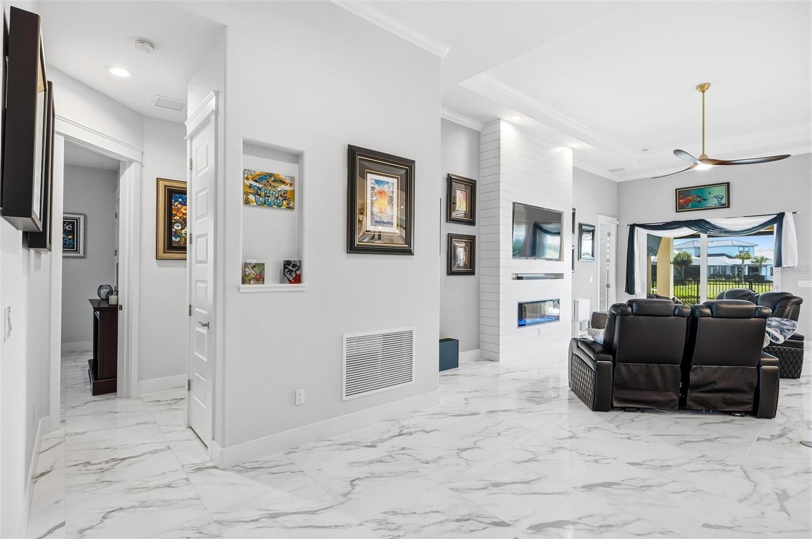 MARINA DEL PALMA - Residential