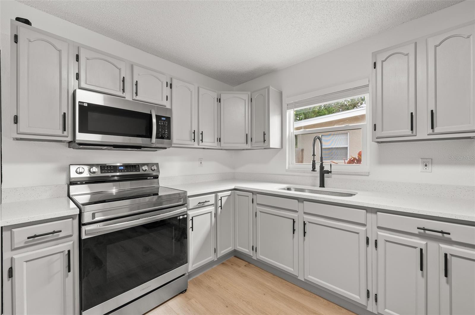 THOMPSON HEIGHTS SUB 1 - Residential