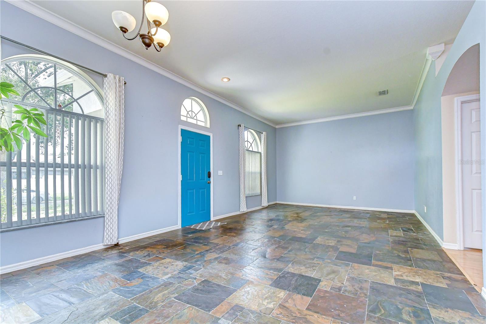 4822 PORTOBELLO CIRCLE