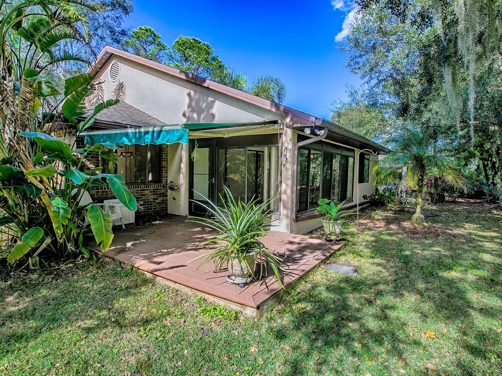 WATERWOOD PATIO HOMES - Residential