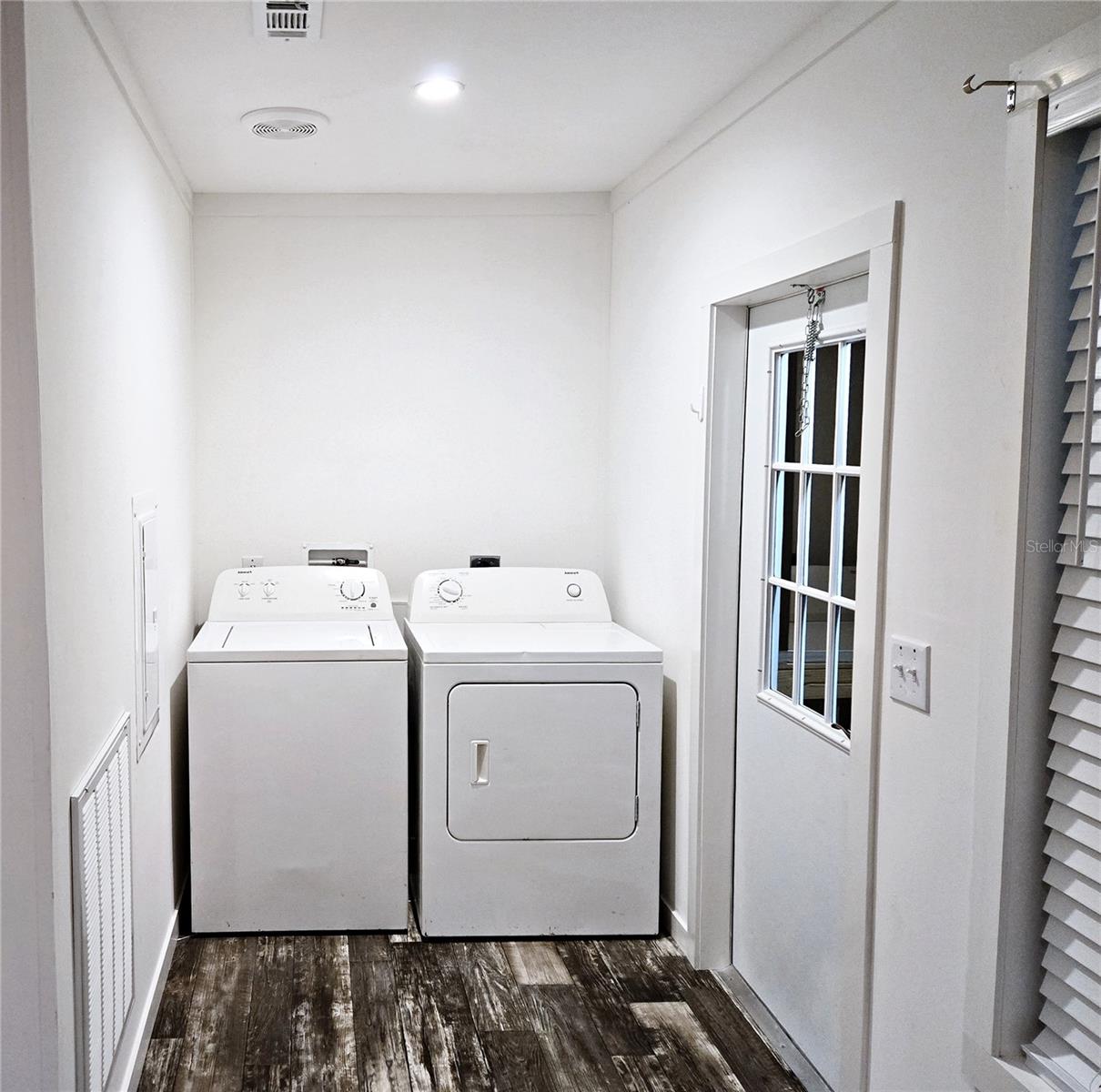 BETMAR ACRES - Residential Lease