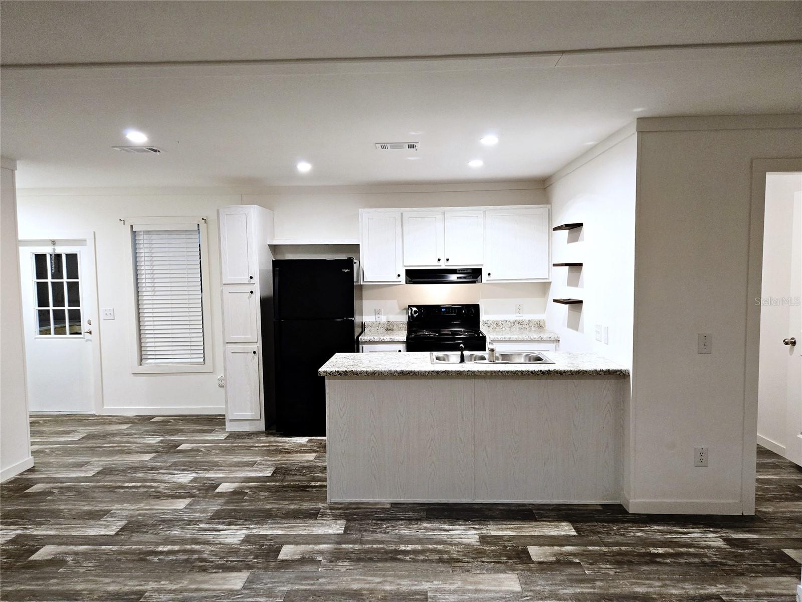 BETMAR ACRES - Residential Lease