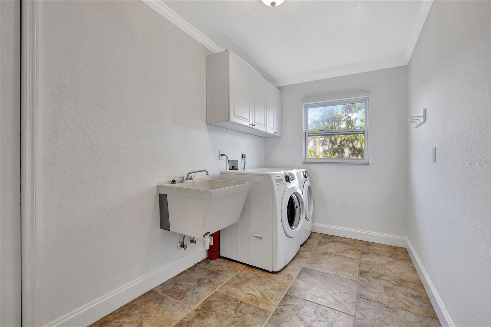 GULF GATE WOODS - Residential