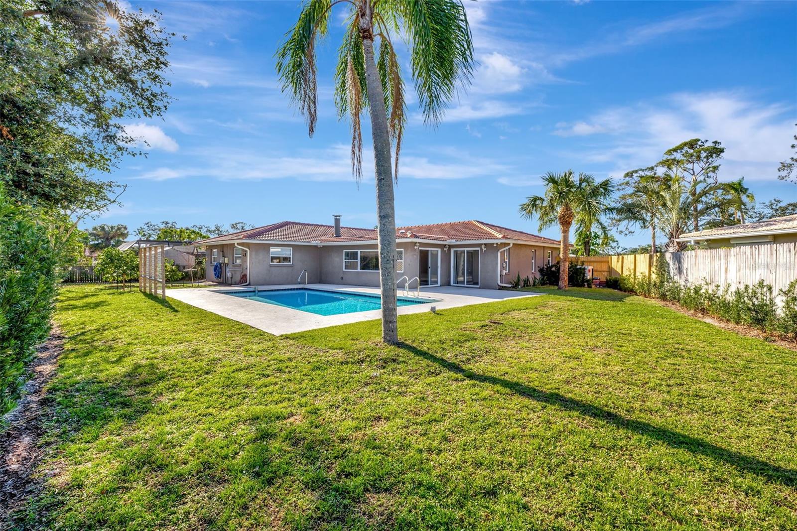 GULF GATE WOODS - Residential