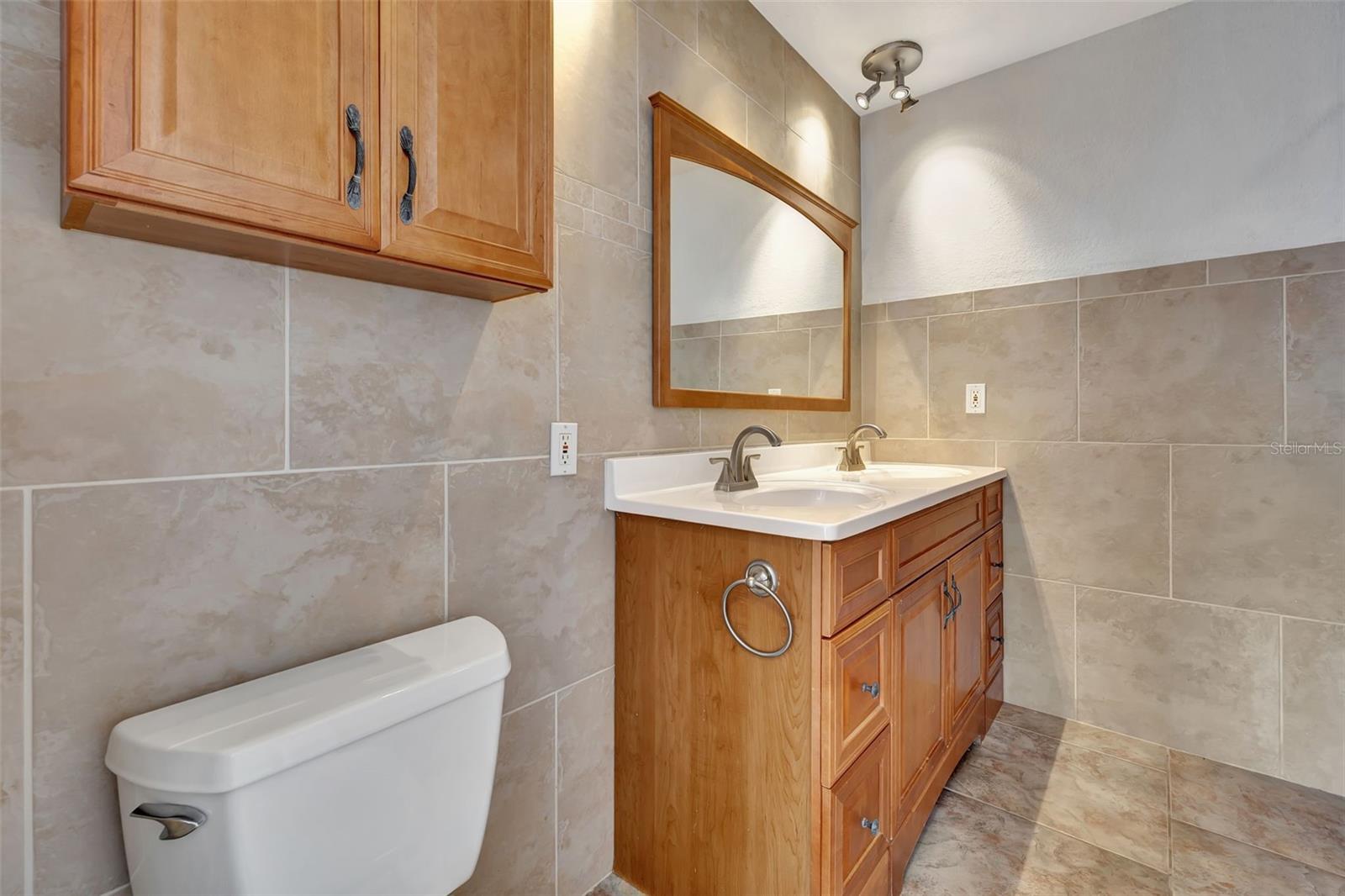 GULF GATE WOODS - Residential
