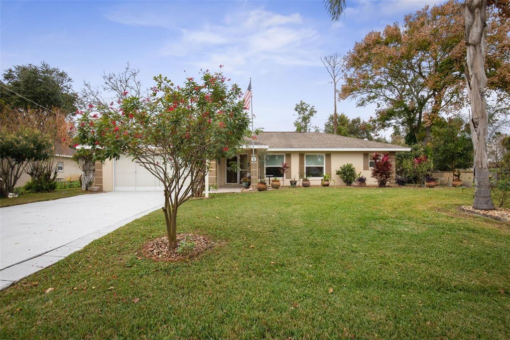 Photo of 77 Westover Lane, Palm Coast, FL 32164 (MLS # FC314348)