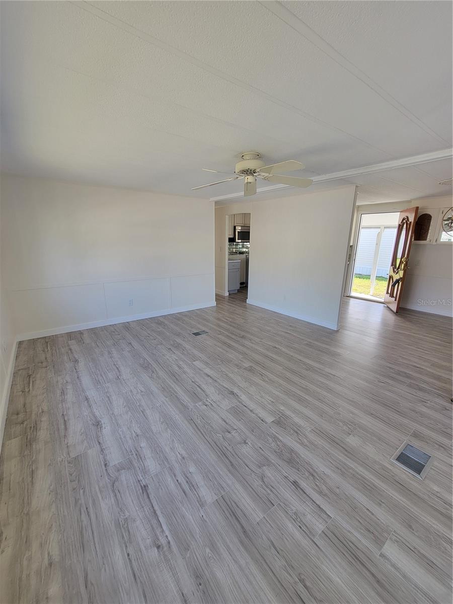 SENATE MANOR UNREC - Residential