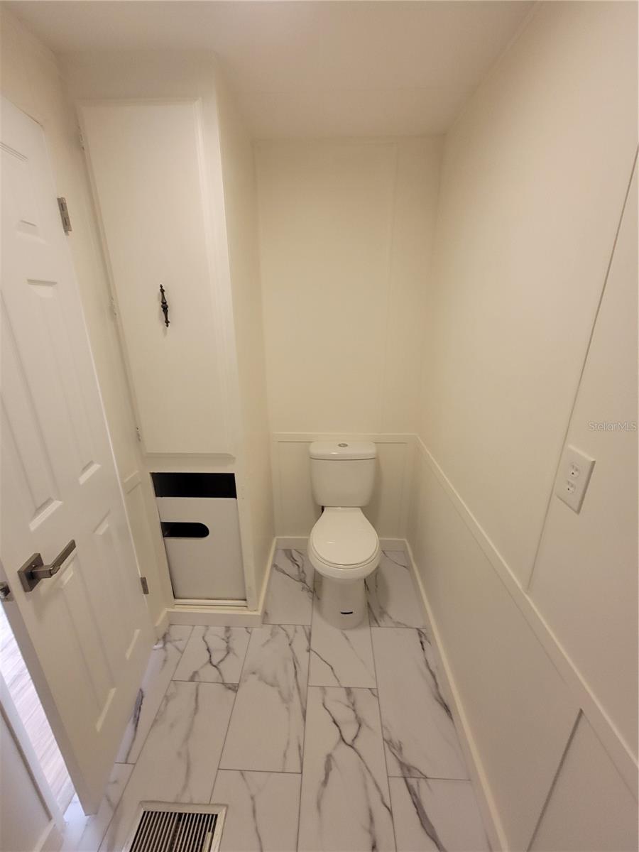 SENATE MANOR UNREC - Residential