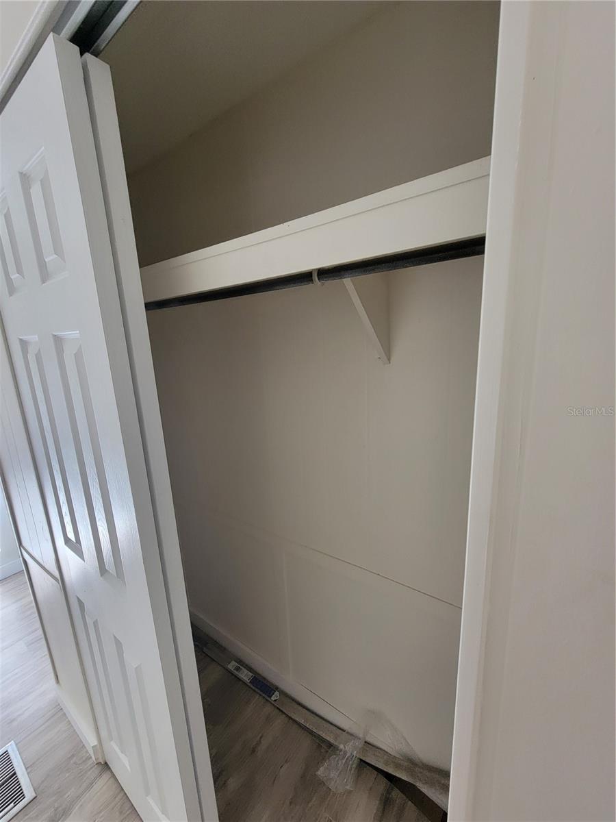 SENATE MANOR UNREC - Residential