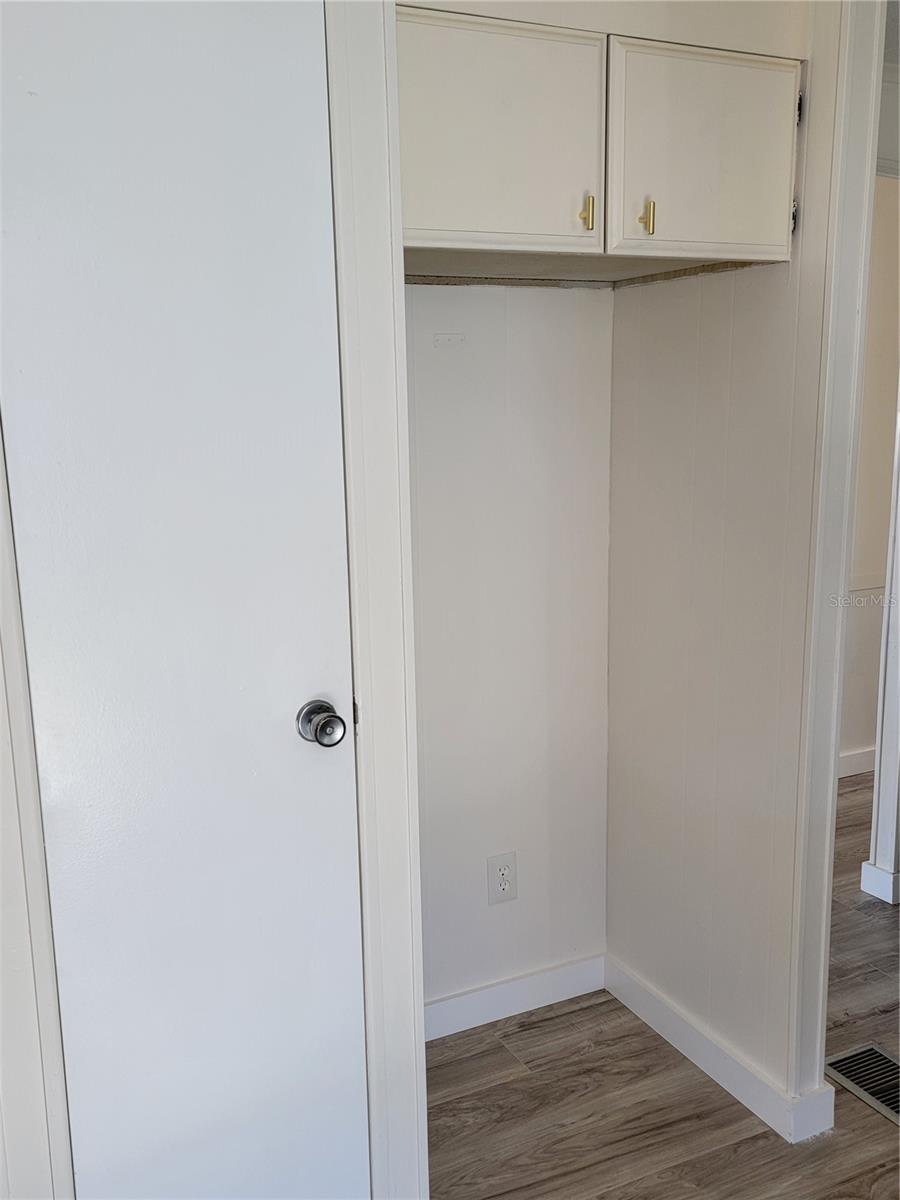 SENATE MANOR UNREC - Residential