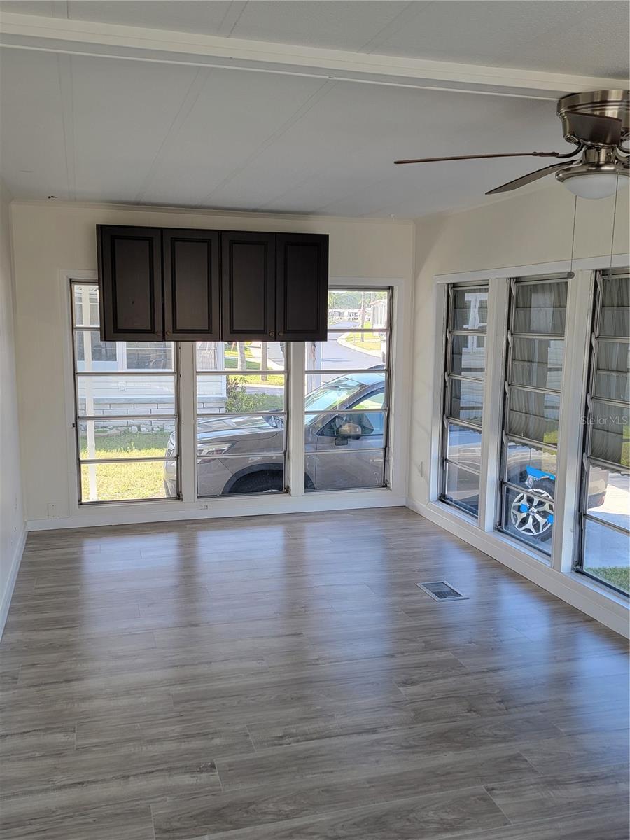 SENATE MANOR UNREC - Residential