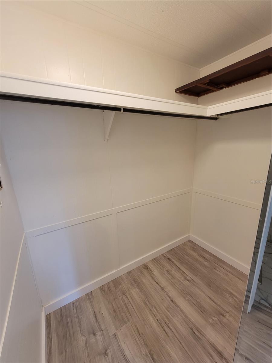 SENATE MANOR UNREC - Residential