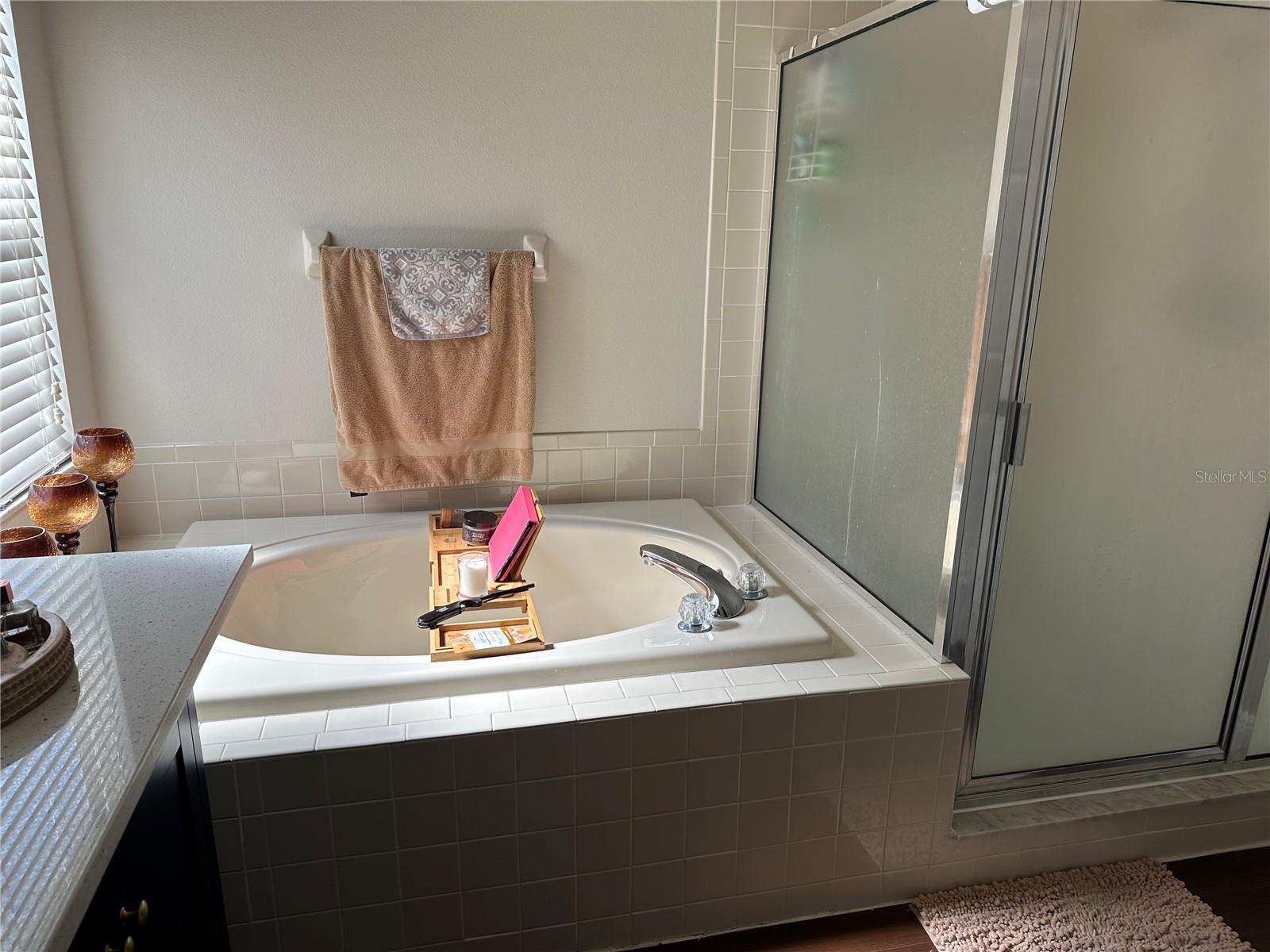 COUNTRY HILLS UNIT TWO A - Residential