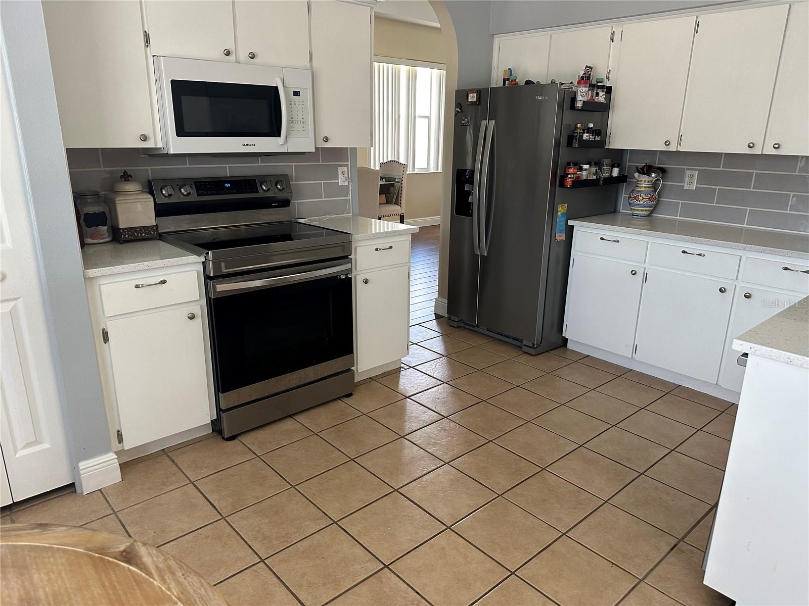 COUNTRY HILLS UNIT TWO A - Residential