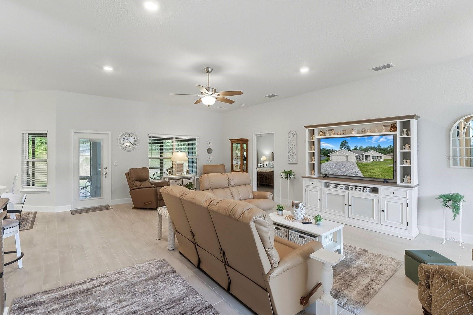 JULIETTE FALLS - Residential