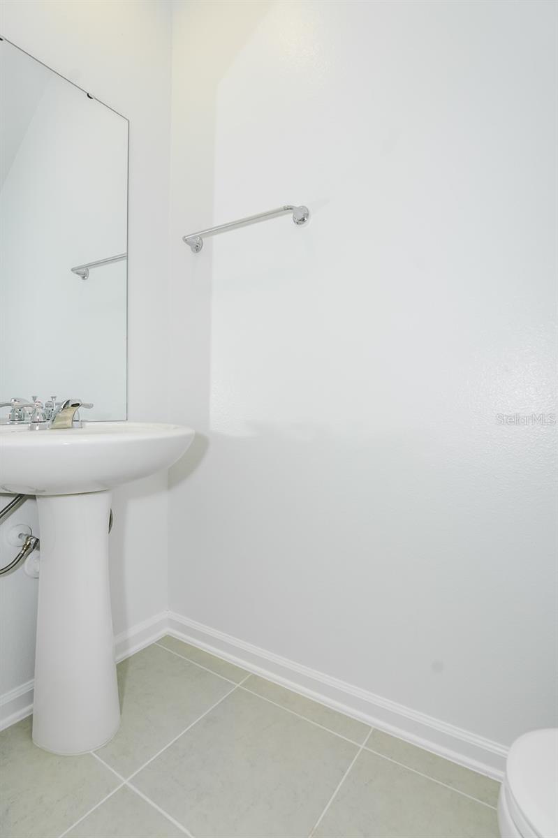 INTEGRATED LPGA PH B - Residential Lease
