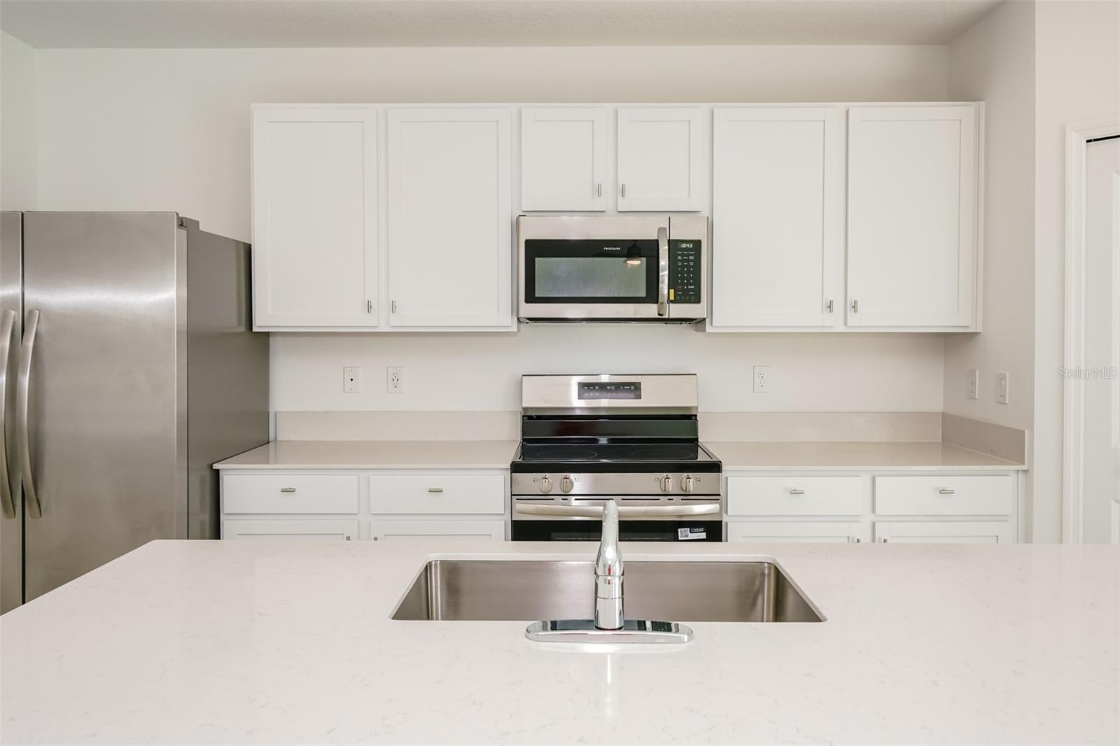 INTEGRATED LPGA PH B - Residential Lease