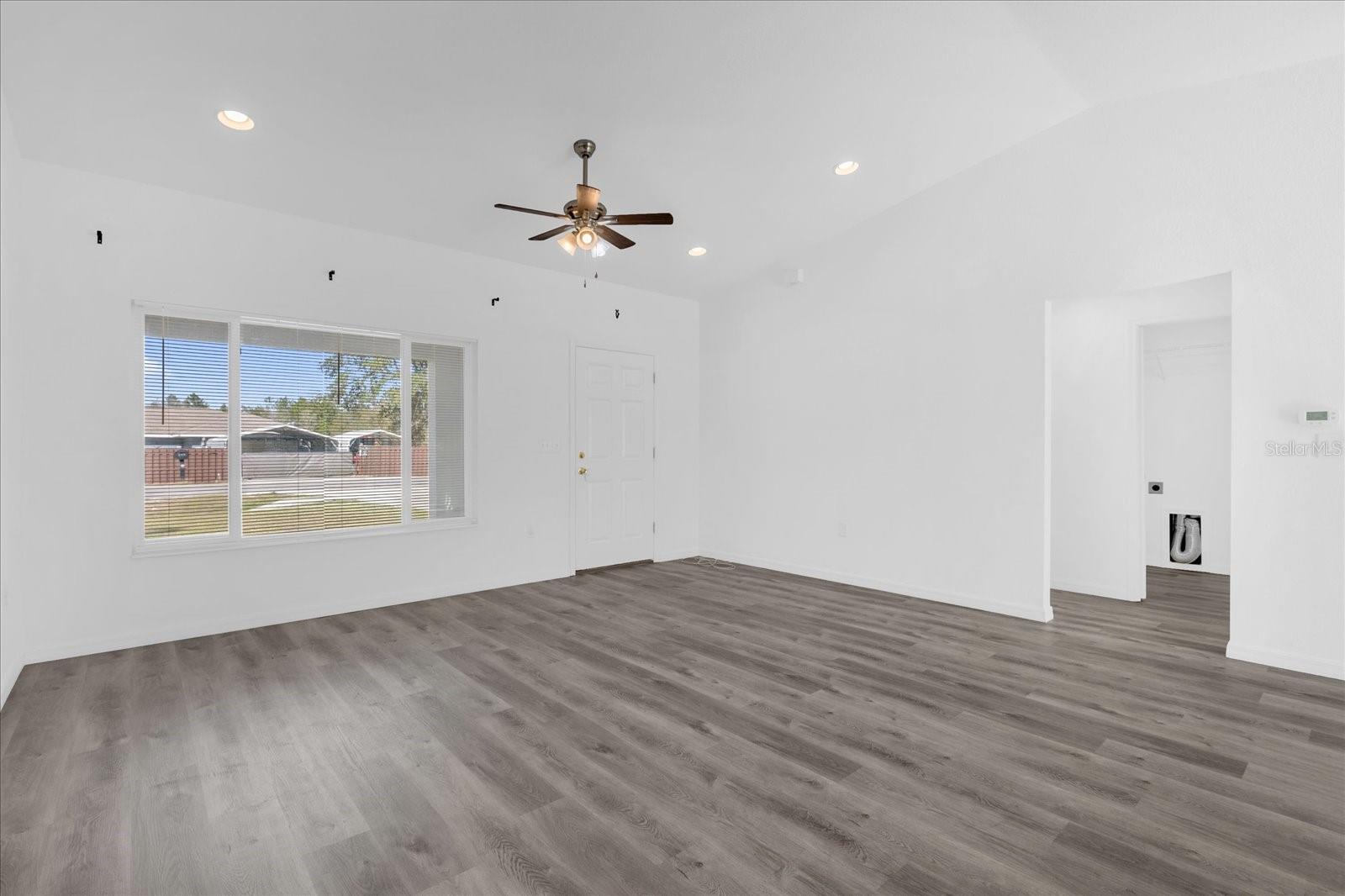 SILVER SPGS SHORES UN 31 - Residential