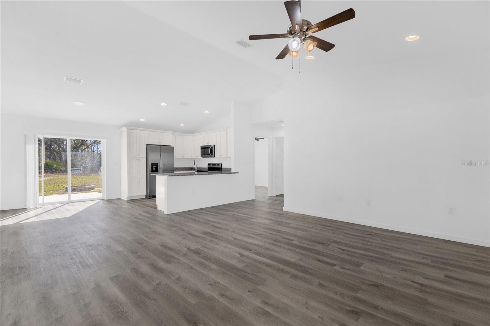 SILVER SPGS SHORES UN 31 - Residential