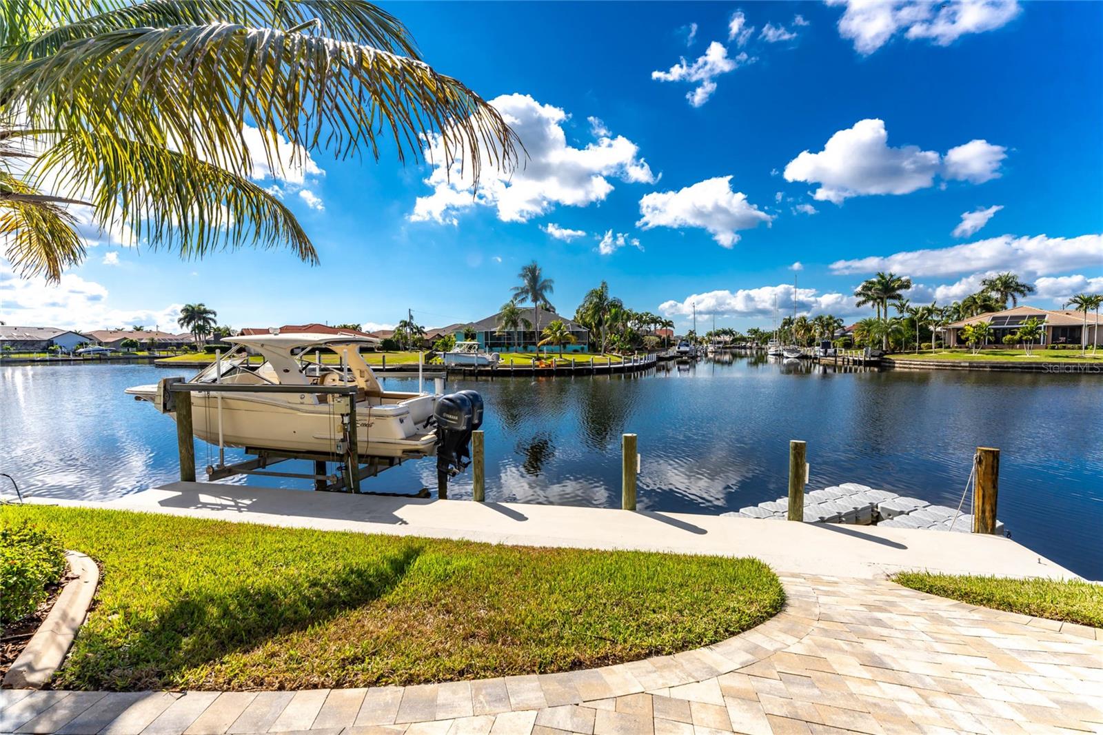 PUNTA GORDA ISLES SEC 15 - Residential