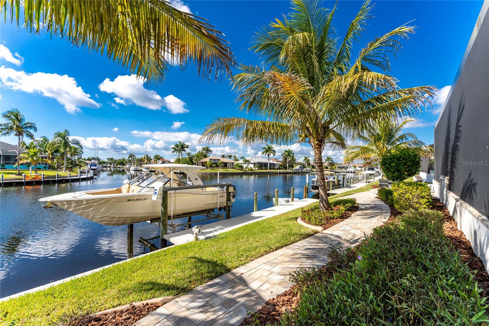 PUNTA GORDA ISLES SEC 15 - Residential