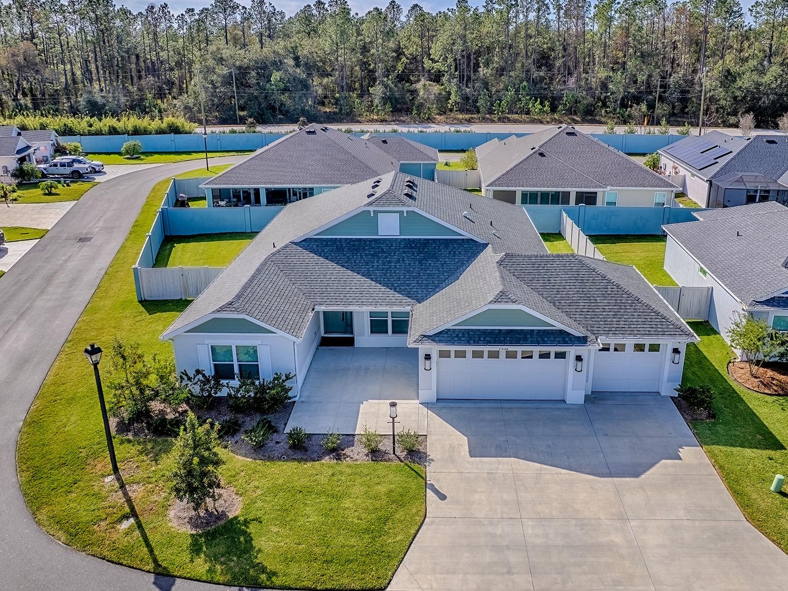 THE VILLAGES OF WEST LAKE - Residential