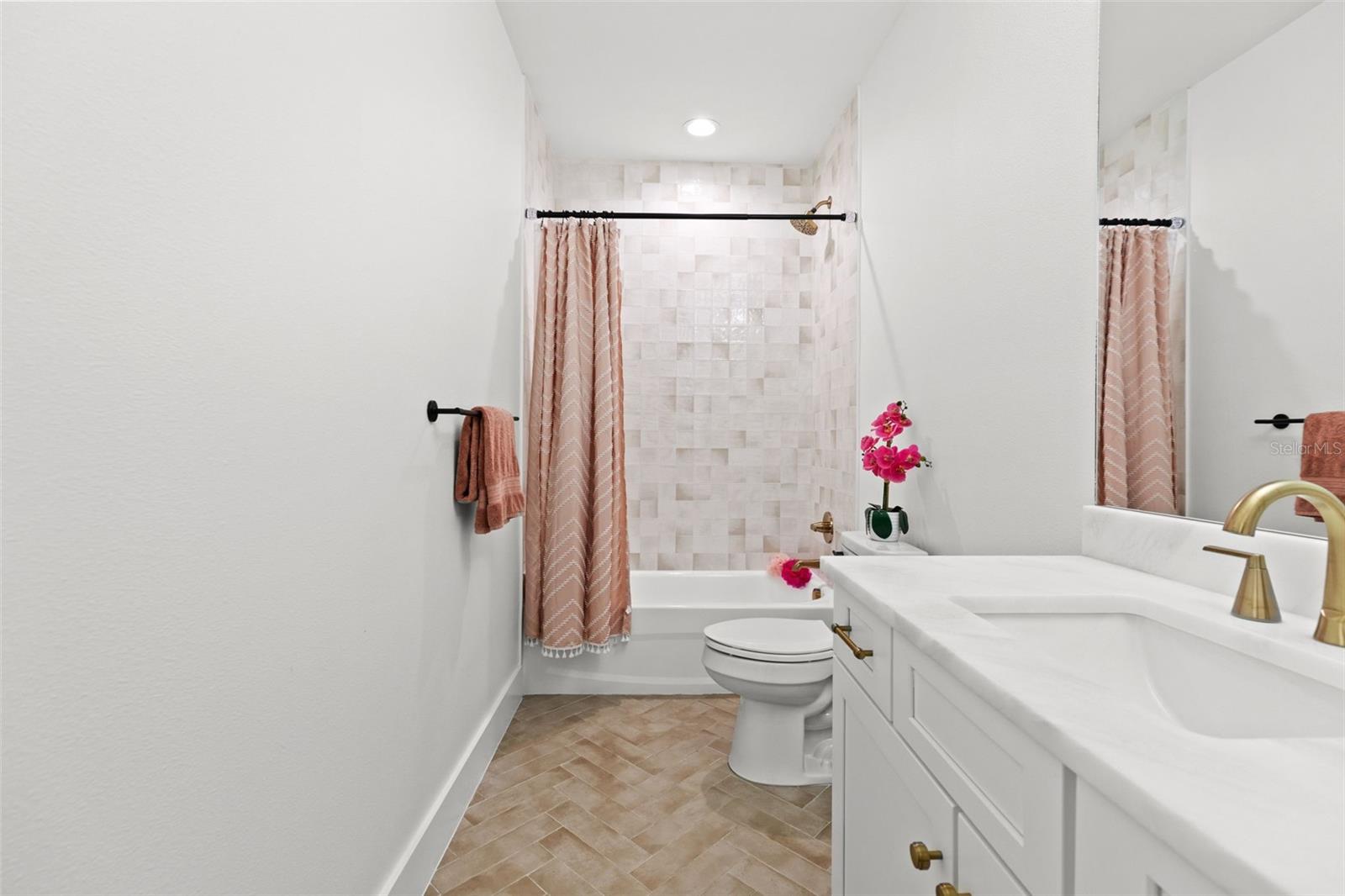 BROBSTON FENDIG & CO HALF WA - Residential