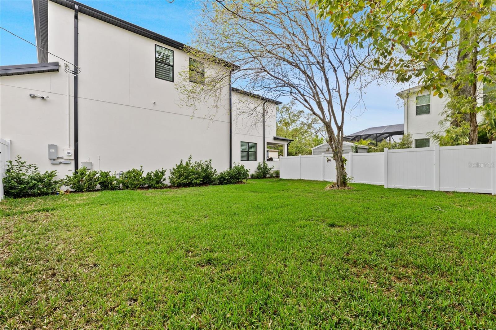 BROBSTON FENDIG & CO HALF WA - Residential