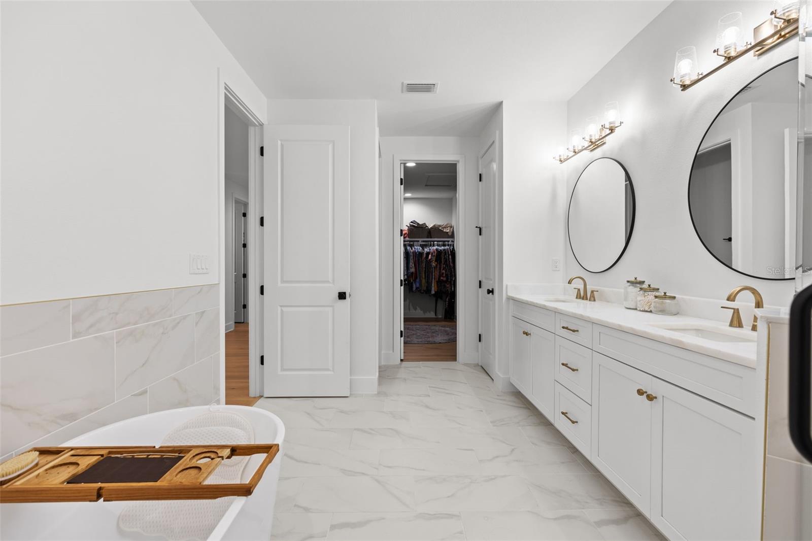 BROBSTON FENDIG & CO HALF WA - Residential