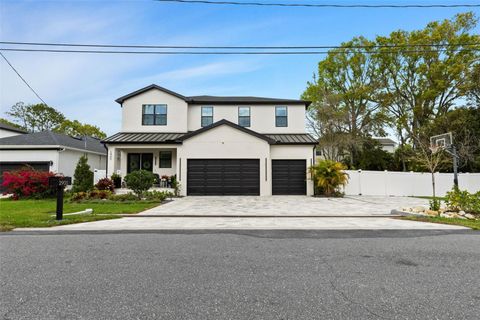 Photo of 2905 W Leila Avenue, Tampa, FL 33611 (MLS # TB8485357)