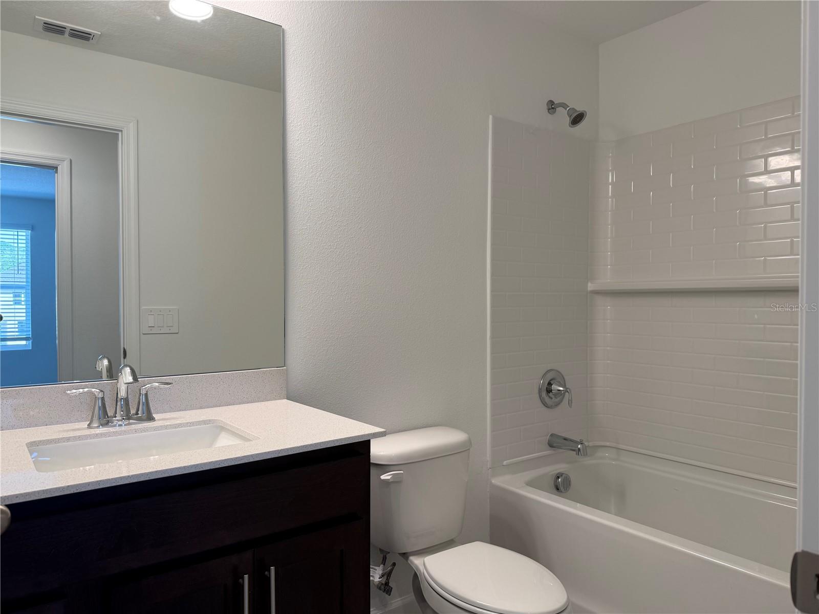 D6K | MONTAGUE TOWNHOMES - Residential