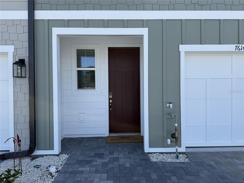 Photo of 7614 Deer Valley Cir, Tampa, FL 33635 (MLS # TB8486637)