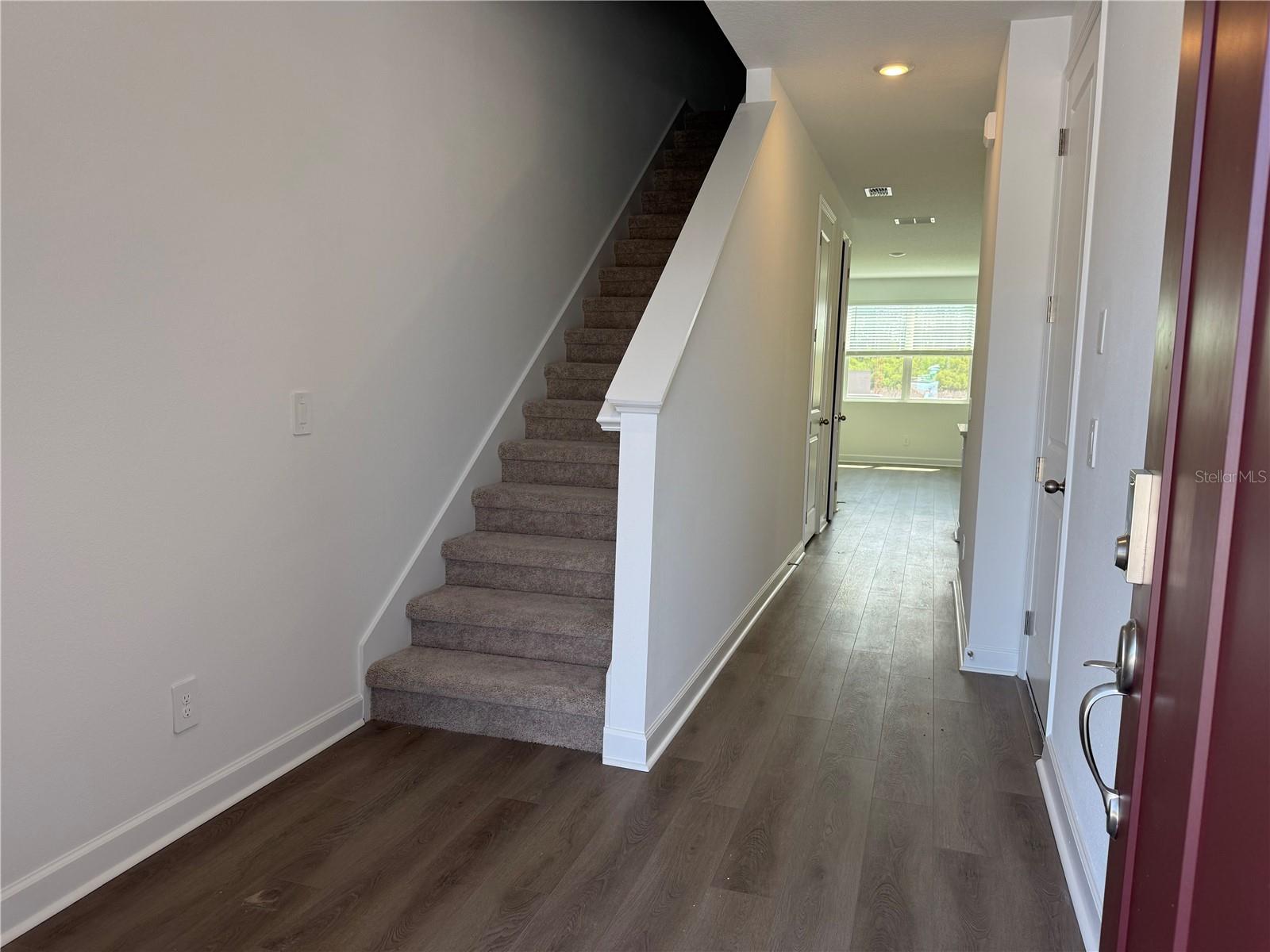 D6K | MONTAGUE TOWNHOMES - Residential